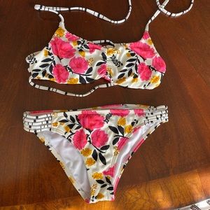 Billabong girls reversible bikini